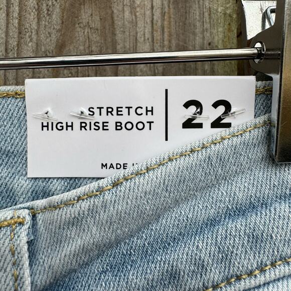 Barbie X PacSun Jeans Stretch High Rise Bootcut Denim Light Blue Size 22 NWT - Picture 8 of 9